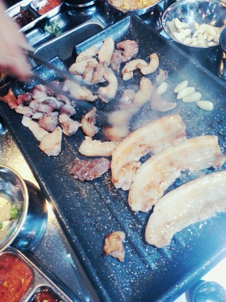 어제는 3월 3일 삼삼한 삼겹살데이